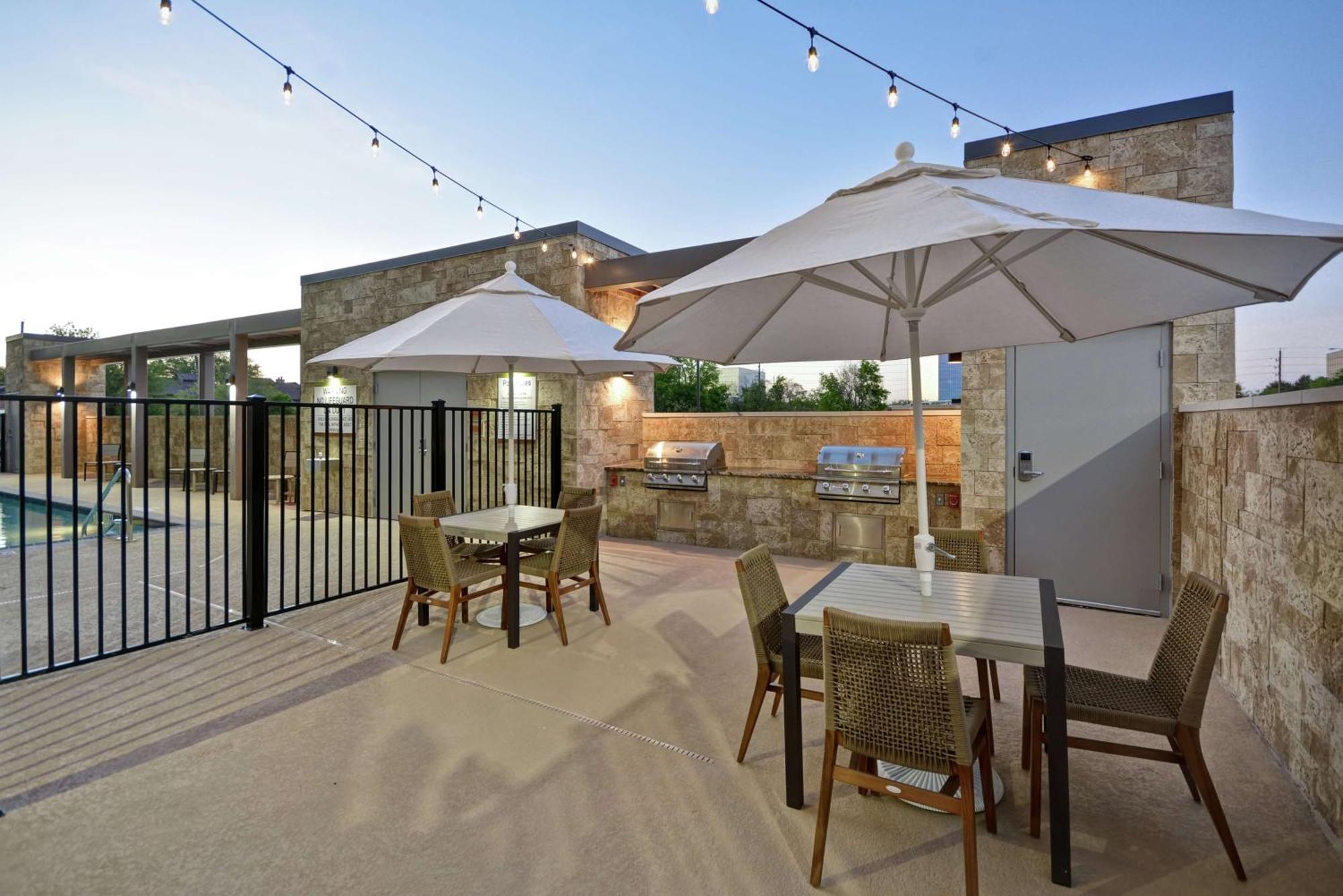 Home2 Suites Houston Westchase Exterior photo